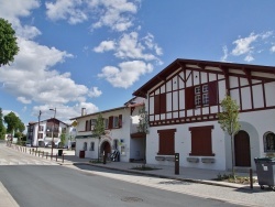 Photo paysage et monuments, Bassussarry - La Mairie