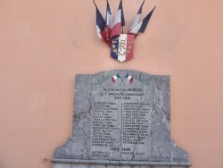 Photo paysage et monuments, Bérenx - le monument aux morts