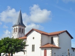 Photo paysage et monuments, Beyrie-sur-Joyeuse - église Saint Julien