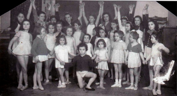 Ecole de danse de Madame Gina Bartissol durant la guerre