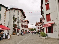 Photo paysage et monuments, Espelette - Rue du Village