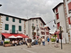 Photo paysage et monuments, Espelette - Rue du Village