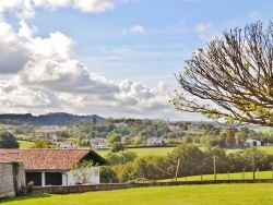Photo paysage et monuments, Garris - La Commune