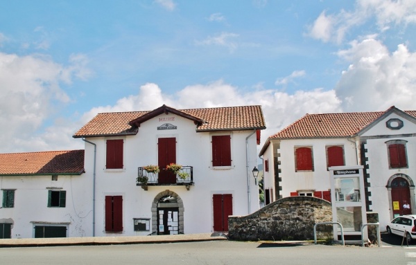 Photo Iholdy - La Mairie