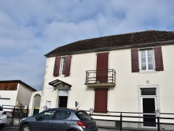 Photo paysage et monuments, Lacadée - la mairie