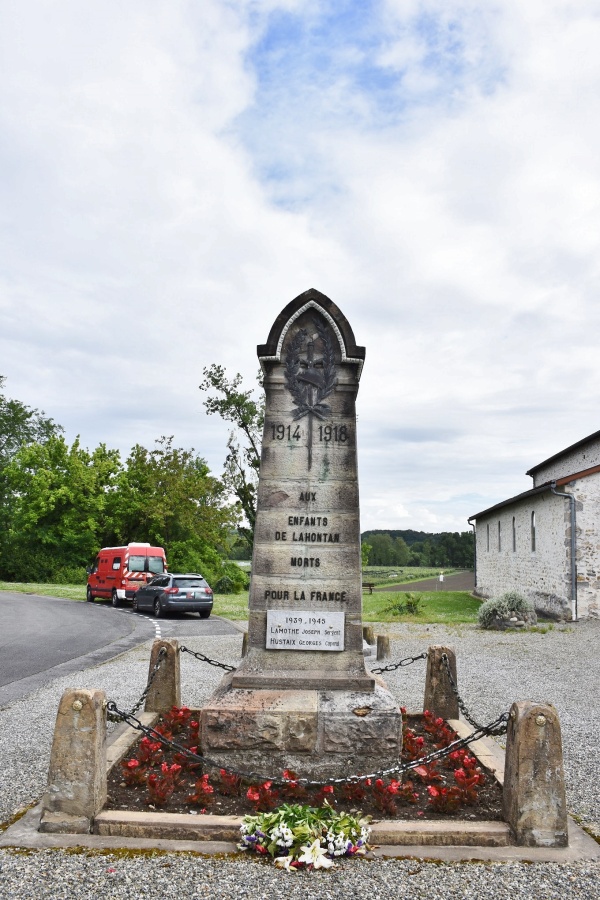 Photo Lahontan - le monument aux morts