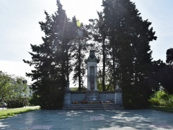 Photo paysage et monuments, Orthez - le monument aux morts