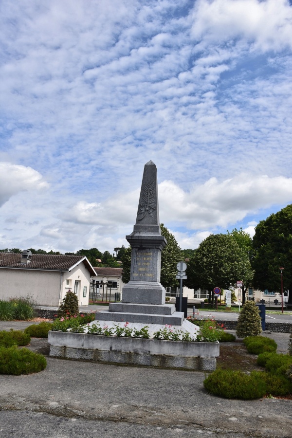 Photo Puyoô - le monument aux morts