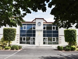 Photo paysage et monuments, Puyoô - la mairie