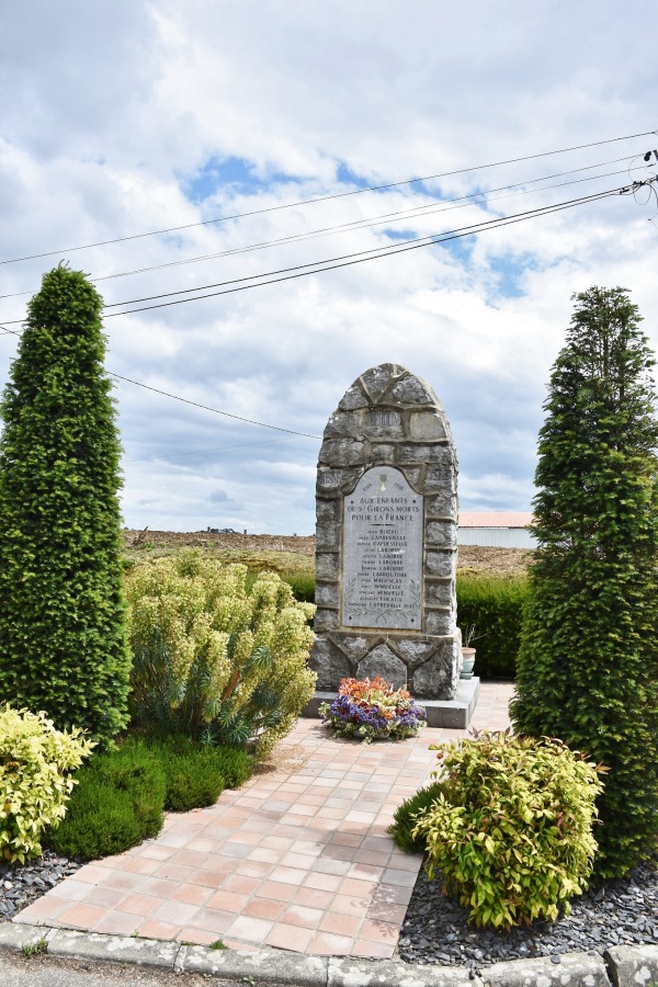 Photo Saint-Girons-en-Béarn - le monument aux morts