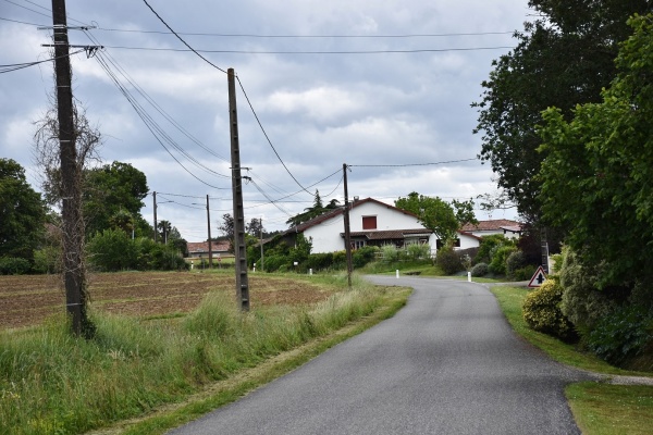 Photo Saint-Girons-en-Béarn - la commune