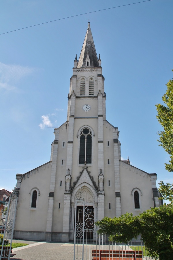 Photo Saint-Palais - église Sainte Madeleine