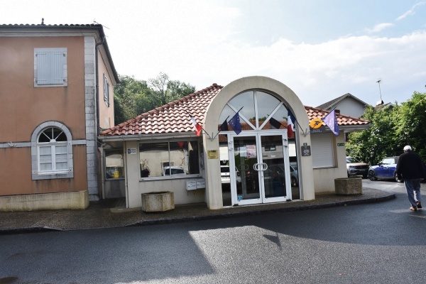 Photo Sault-de-Navailles - la mairie