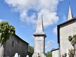 Photo paysage et monuments, Aventignan - le Monument Aux Morts