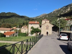 Photo paysage et monuments, Casteil - le village