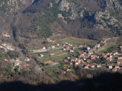 Photo paysage et monuments, Casteil - le village