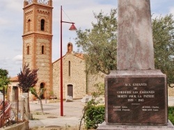 Photo paysage et monuments, Corbère-les-Cabanes - le monument aux morts