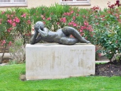 Photo paysage et monuments, Elne - statue