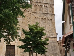 Photo paysage et monuments, Elne - cathédrale Sainte  Eulalie et Sainte  Julie