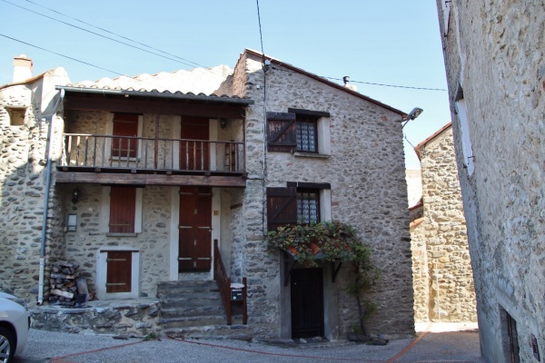 Photo Estoher - le village