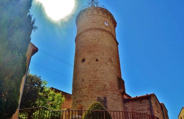 Photo Latour-Bas-Elne - La Tour