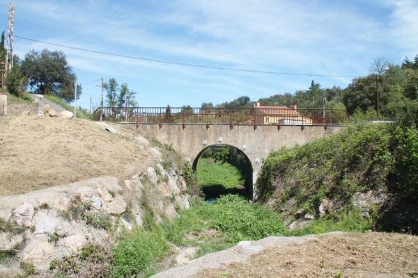 Photo Montauriol - le pont