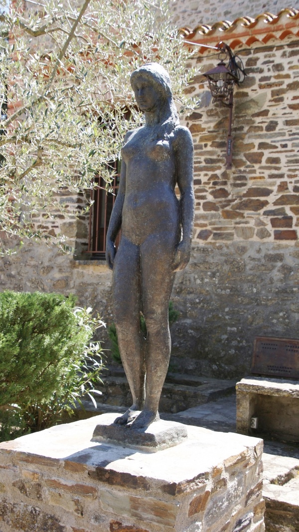 Photo Montauriol - la statue