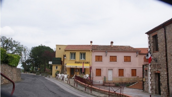 Photo Montbolo - le village