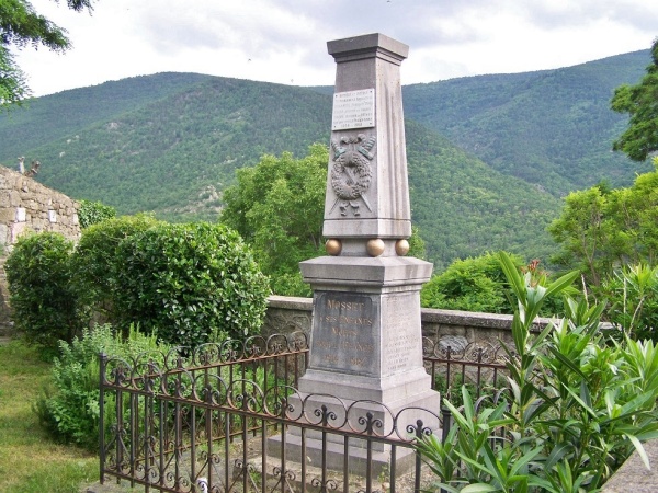 Photo Mosset - le monument aux morts