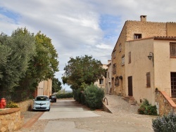 Photo paysage et monuments, Sainte-Colombe-de-la-Commanderie - le village