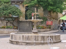 Photo paysage et monuments, Saint-Cyprien - la fontaine