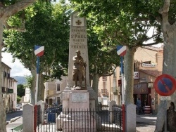 Photo paysage et monuments, Saint-Paul-de-Fenouillet - le monument aux morts