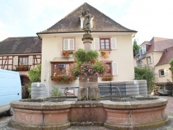 Photo paysage et monuments, Ammerschwihr - Fontaine