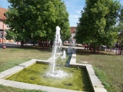 Photo paysage et monuments, Bartenheim - Fontaine