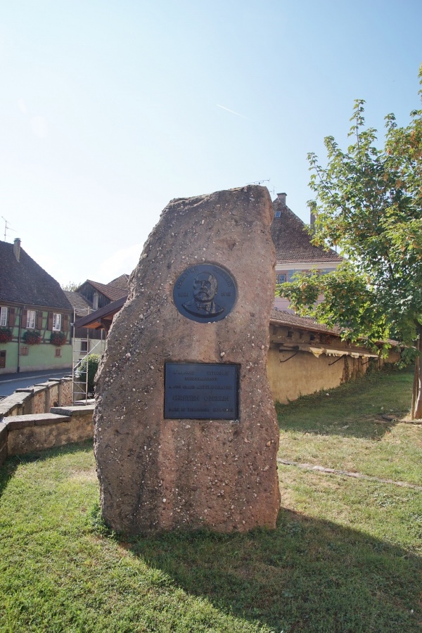 Photo Beblenheim - Monuments Aux Morts