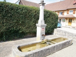 Photo paysage et monuments, Bouxwiller - la fontaine