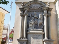 Photo paysage et monuments, Carspach - le monument aux morts