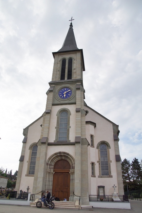 Photo Hagenthal-le-Haut - église Saint Pierre Saint Paul