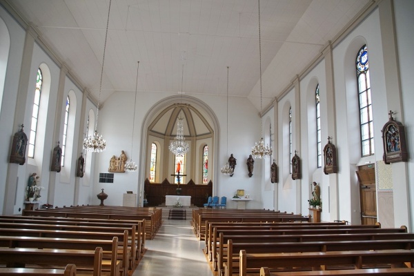 Photo Hagenthal-le-Haut - église Saint Pierre Saint Paul