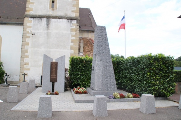 Photo Hundsbach - le monument aux morts