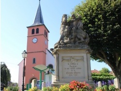 Photo paysage et monuments, Largitzen - le Monument-aux-Morts