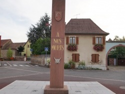 Photo paysage et monuments, Logelheim - le monument aux morts