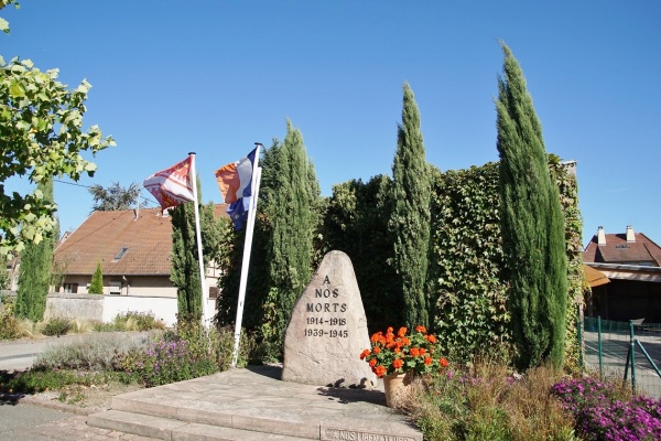 Photo Meyenheim - le monument aux morts