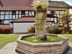 Photo paysage et monuments, Oberdorf - Fontaine