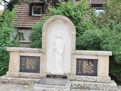 Photo paysage et monuments, Ottmarsheim - le monument aux morts