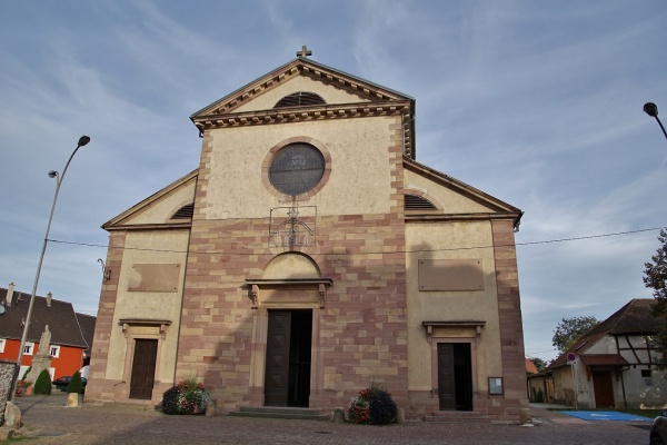 Photo Sainte-Croix-en-Plaine - église saint Barthélemy