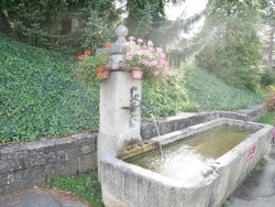 Photo paysage et monuments, Uffheim - la fontaine