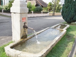 Photo paysage et monuments, Vieux-Ferrette - la fontaine