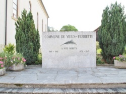 Photo paysage et monuments, Vieux-Ferrette - le monument aux morts