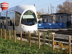 Photo paysage et monuments, Vaulx-en-Velin - Le tramway à La Soie